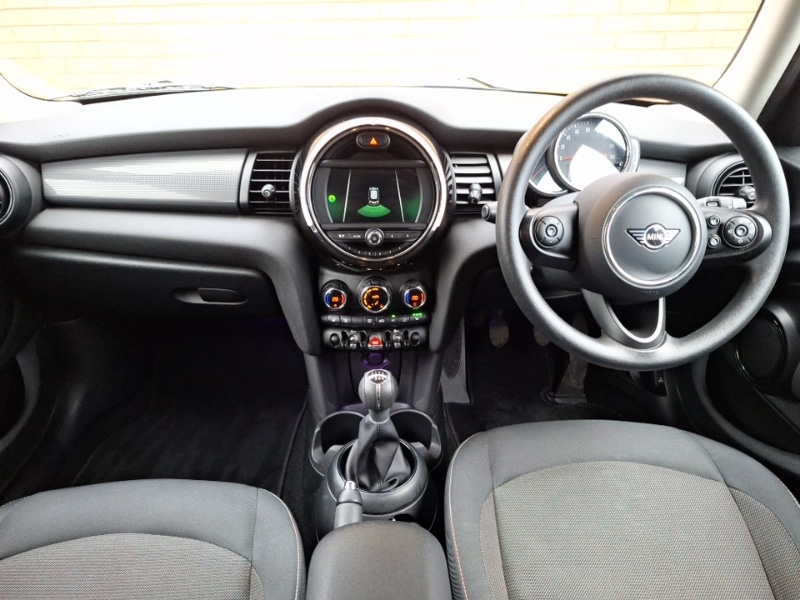 Used MINI Hatch 2021 for sale - 77358154: Photo 2