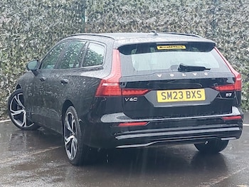 Used Volvo V60 2023 for sale - 76737524: Photo