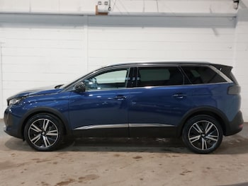 Used Peugeot 5008 2023 for sale - 77817842: Photo