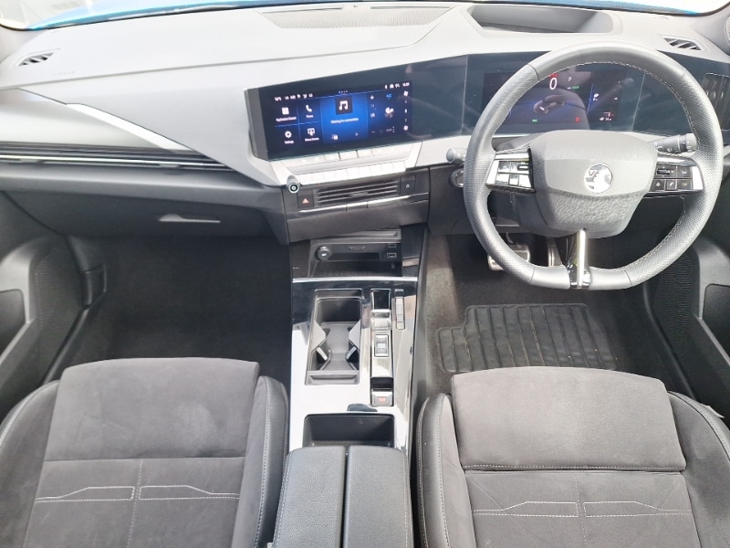 Used Vauxhall Astra 2023 for sale - 77119429: Photo 2