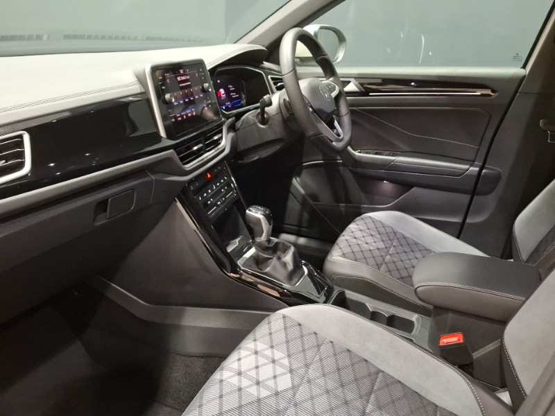 Used Volkswagen T-Roc 2025 for sale - 77070706: Photo 5