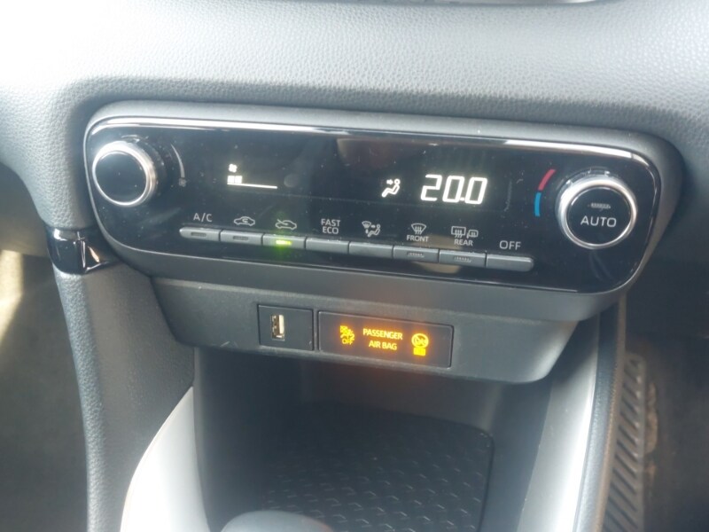 Used Toyota Yaris 2022 for sale - 77948356: Photo 11