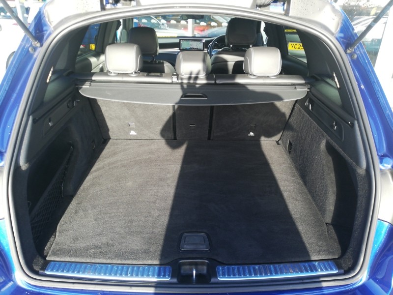 Used Mercedes-Benz GLC 2020 for sale - 77160526: Photo 8