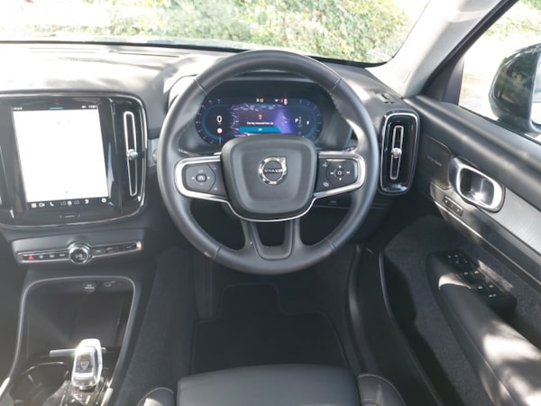 Used Volvo XC40 2024 for sale - 76254139: Photo 7