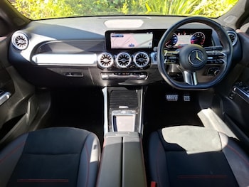 Used Mercedes-Benz GLB 2024 for sale - 76548611: Photo