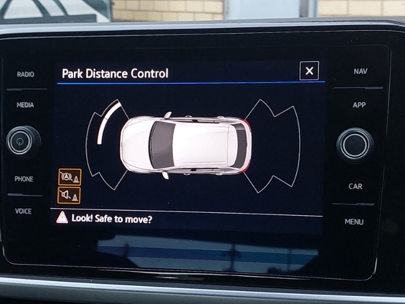 Used Volkswagen T-Roc 2023 for sale - 77290375: Photo 11