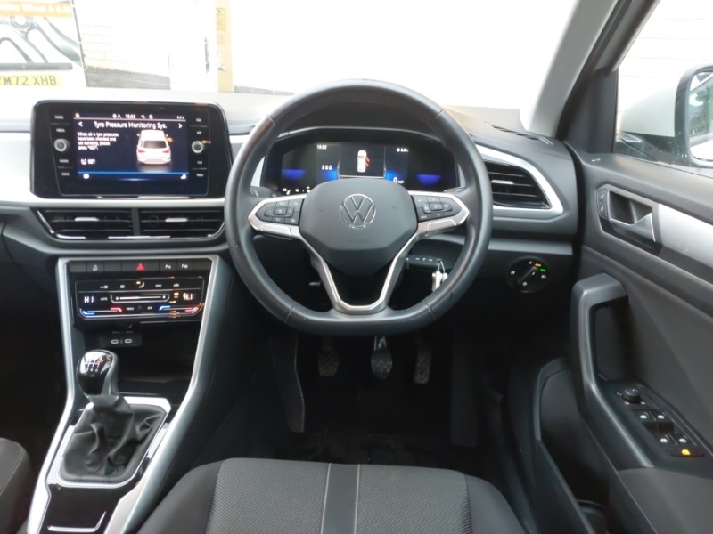 Used Volkswagen T-Roc 2023 for sale - 77290375: Photo 7