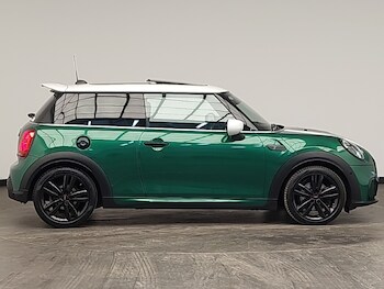 Used MINI Hatch 2022 for sale - 77070692: Photo