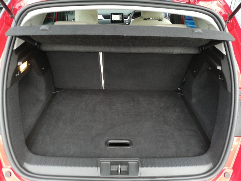 Used Renault Captur 2021 for sale - 76331403: Photo 8