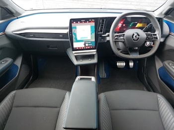 Used Renault Scenic E-Tech 2024 for sale - 75701736: Photo