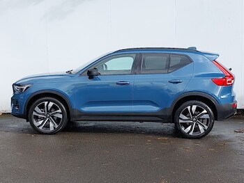 Used Volvo XC40 2024 for sale - 77842123: Photo
