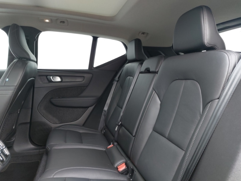 Used Volvo XC40 2024 for sale - 77842123: Photo 6