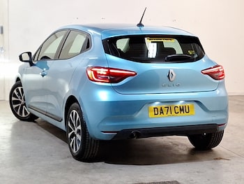 Used Renault Clio 2021 for sale - 76631050: Photo