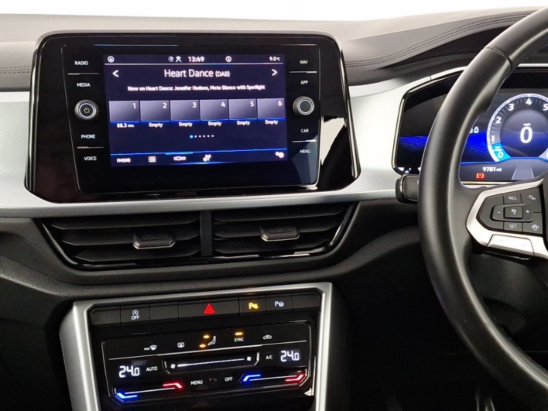 Used Volkswagen T-Roc 2022 for sale - 76880564: Photo 10