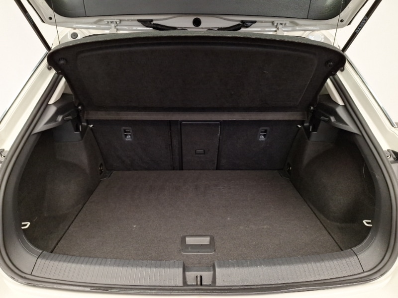 Used Volkswagen T-Roc 2022 for sale - 76880564: Photo 8