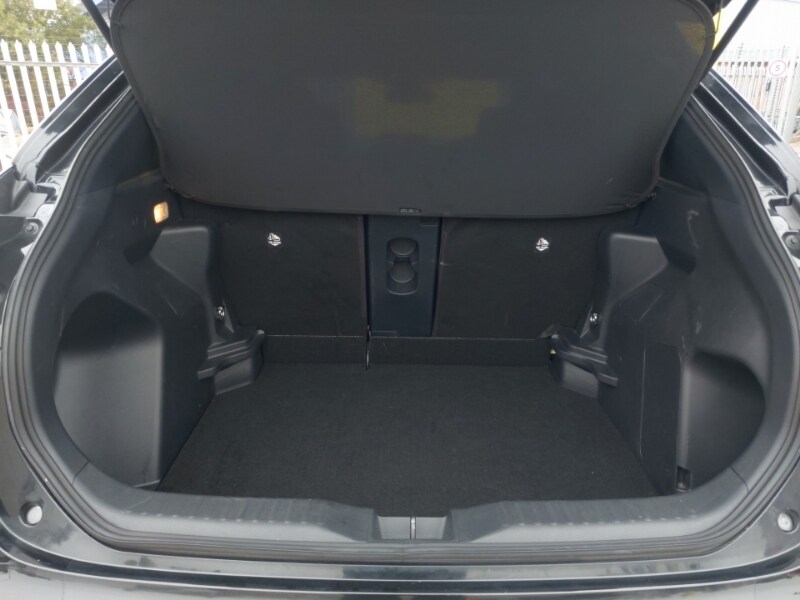 Used Toyota Yaris Cross 2022 for sale - 77924039: Photo 8