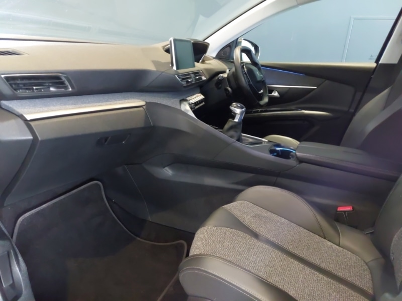 Used Peugeot 3008 2020 for sale - 76414039: Photo 5