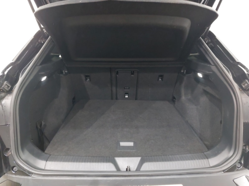 Used Volkswagen ID.4 2024 for sale - 77240877: Photo 8