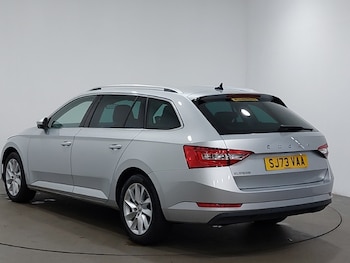 Used Skoda Superb 2023 for sale - 77178718: Photo