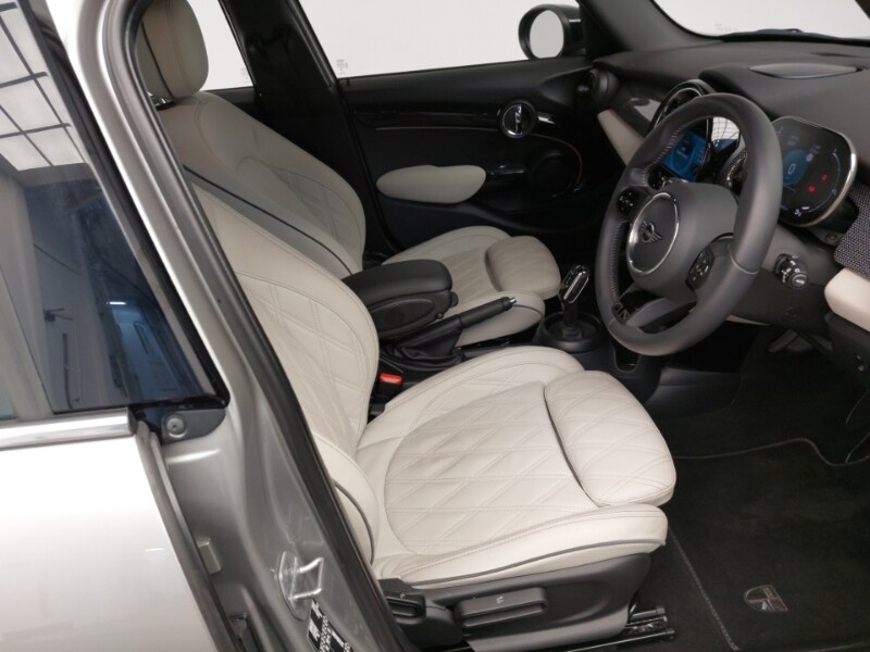 Used MINI Cooper 2023 for sale - 77924552: Photo 6