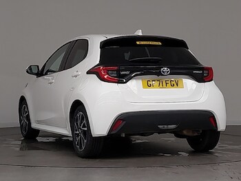 Used Toyota Yaris 2021 for sale - 77024989: Photo