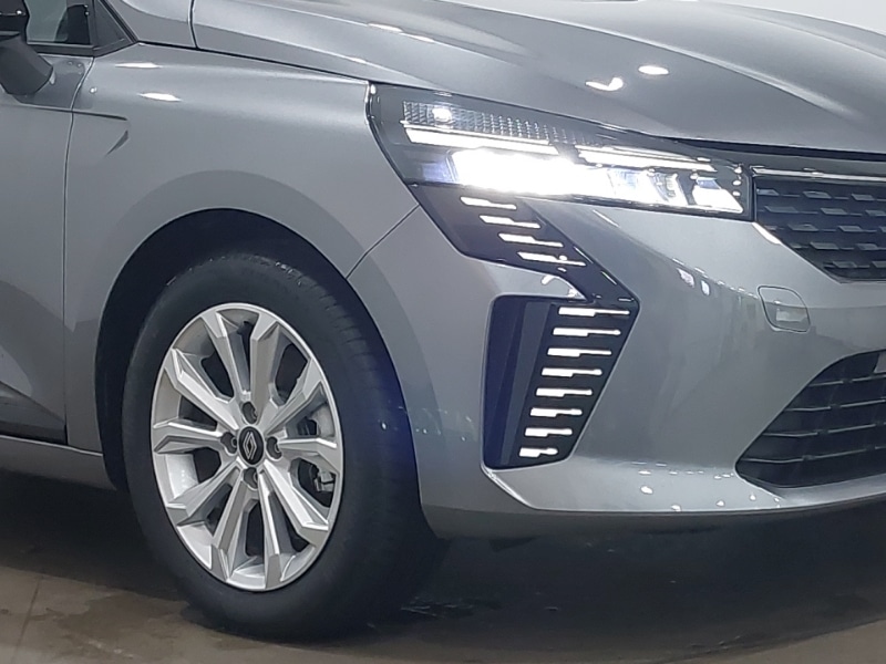 Used Renault Clio 2025 for sale - 77467817: Photo 9