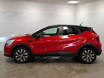 Used Renault Captur 2022 for sale - 77076262: Photo