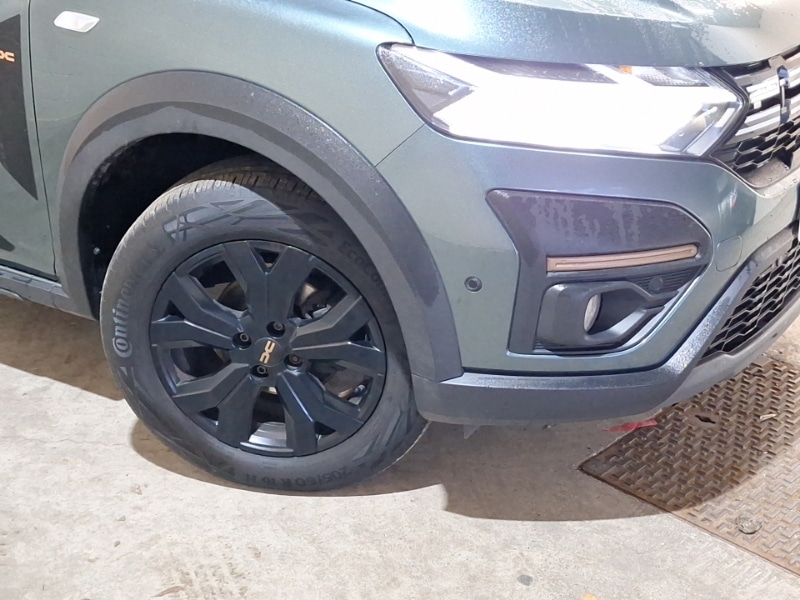 Used Dacia Sandero Stepway 2024 for sale - 77386035: Photo 9