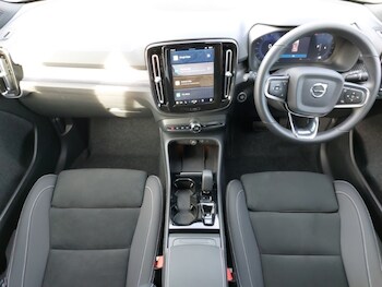 Used Volvo XC40 2024 for sale - 76451546: Photo