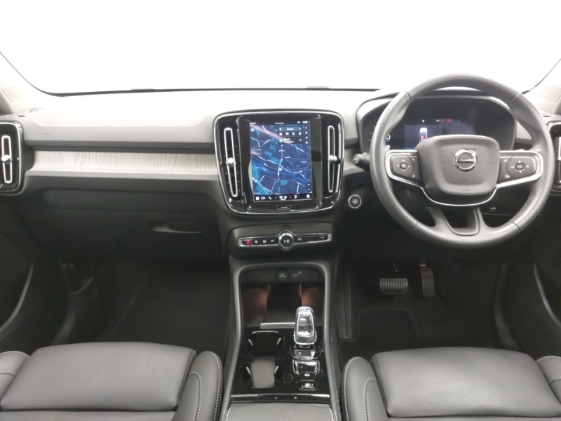 Used Volvo XC40 2024 for sale - 76770755: Photo 2