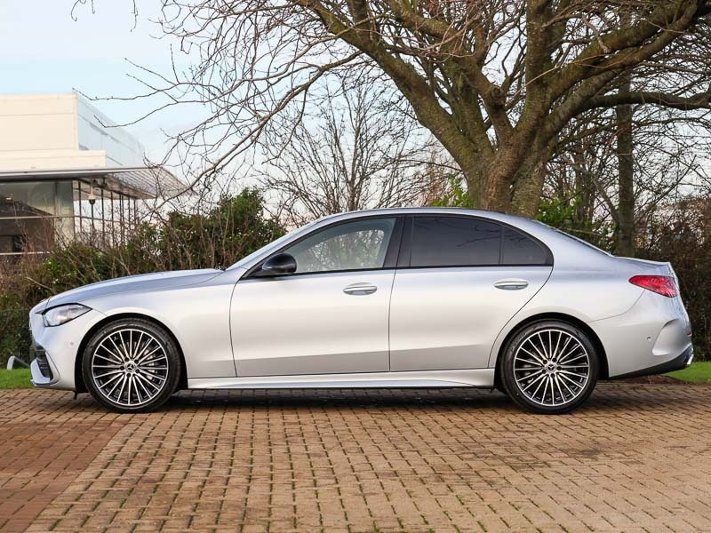 Used Mercedes-Benz C Class 2025 for sale - 76987470: Photo 4