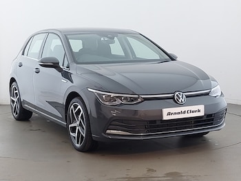 Used Volkswagen Golf 2023 for sale - 77569390: Photo