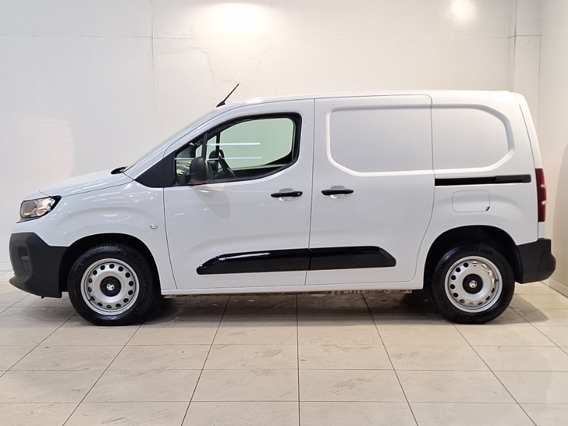Used Vauxhall Combo 2024 for sale - 76907533: Photo 4