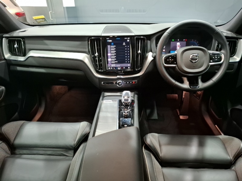 Used Volvo XC60 2024 for sale - 76721053: Photo 2