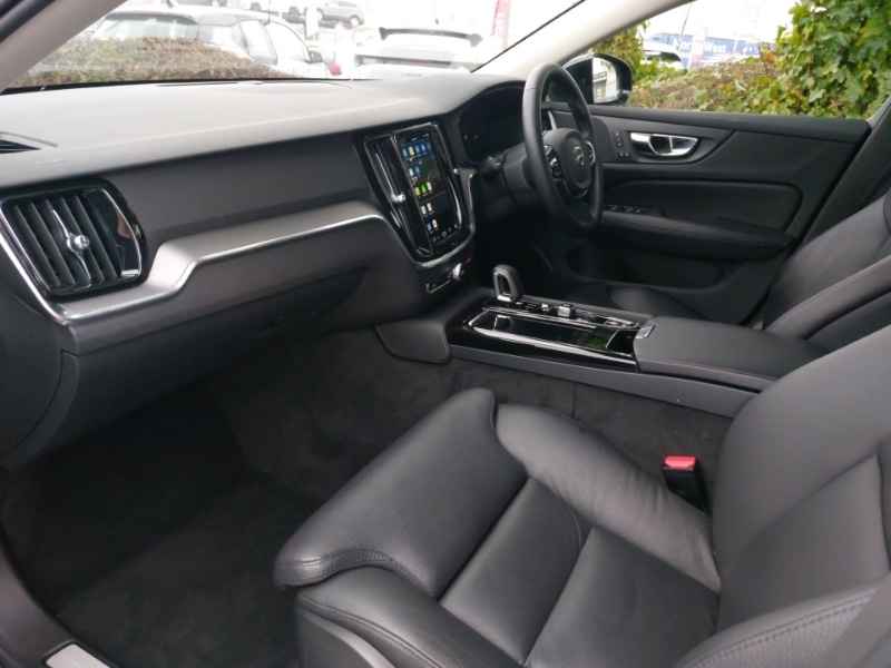 Used Volvo V60 2022 for sale - 77174088: Photo 5