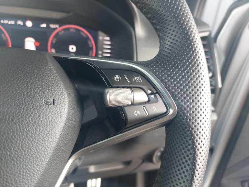 Used Skoda Karoq 2024 for sale - 77219397: Photo 11