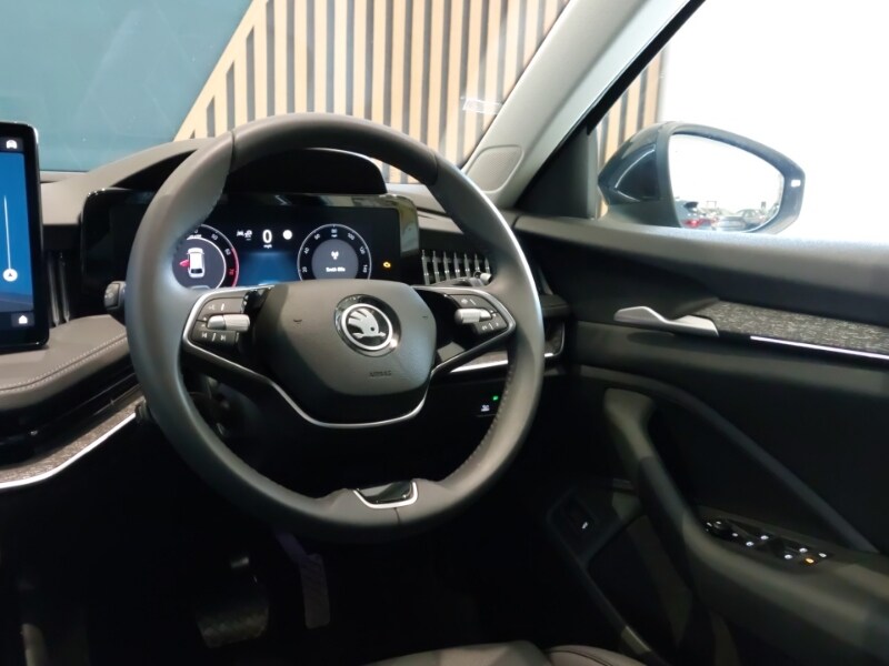 Used Skoda Superb 2024 for sale - 76354167: Photo 10