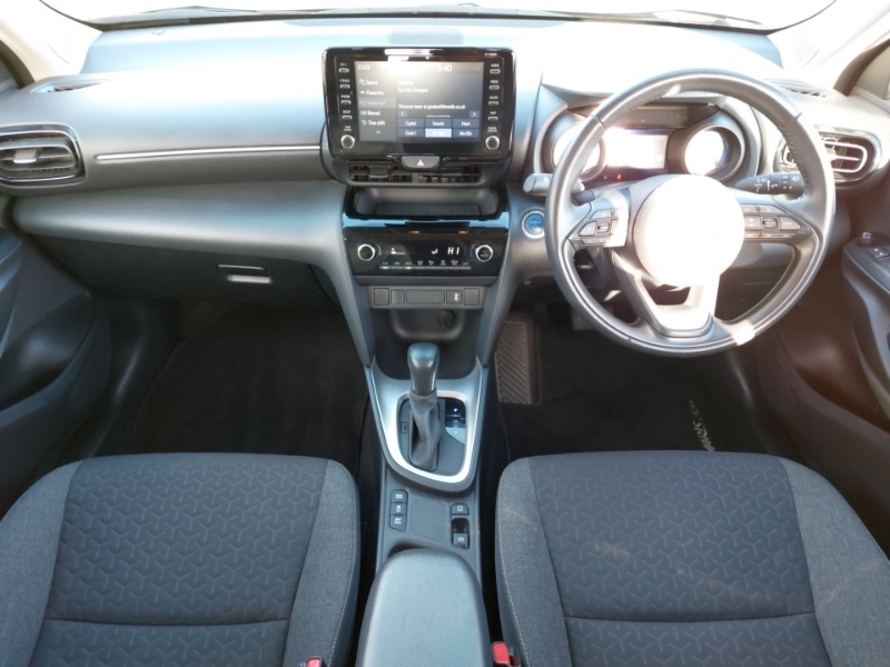 Used Toyota Yaris Cross 2022 for sale - 77752598: Photo 2