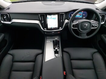 Used Volvo V60 2025 for sale - 77371633: Photo