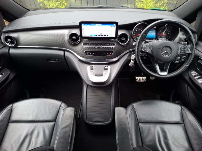 Used Mercedes-Benz V-Class 2023 for sale - 77657182: Photo 2