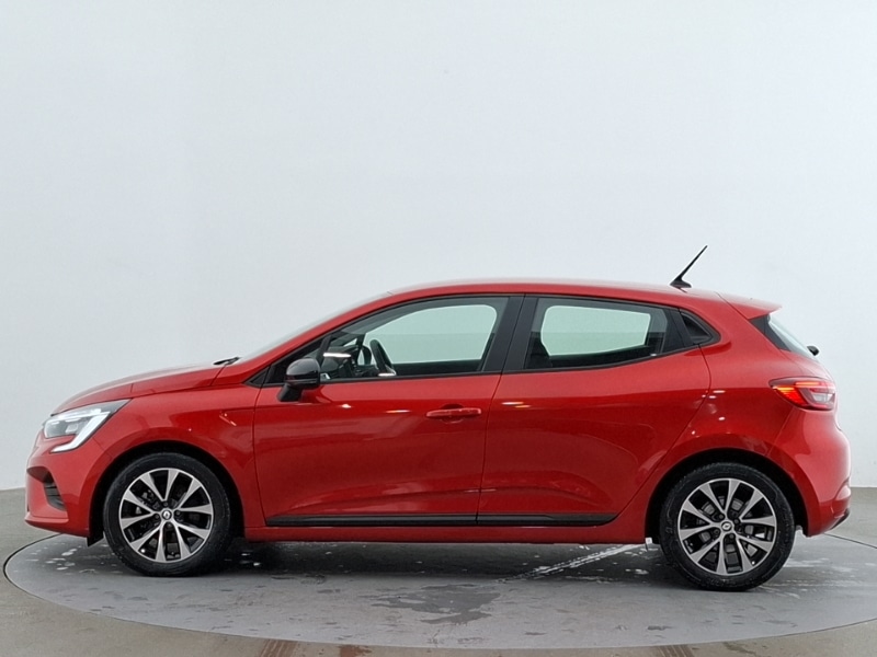 Used Renault Clio 2023 for sale - 77793238: Photo 4