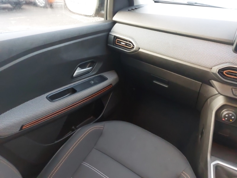Used Dacia Sandero Stepway 2023 for sale - 76948015: Photo 10