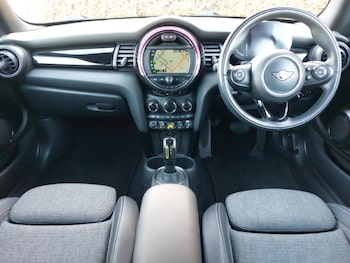 Used MINI Hatch 2021 for sale - 77912592: Photo