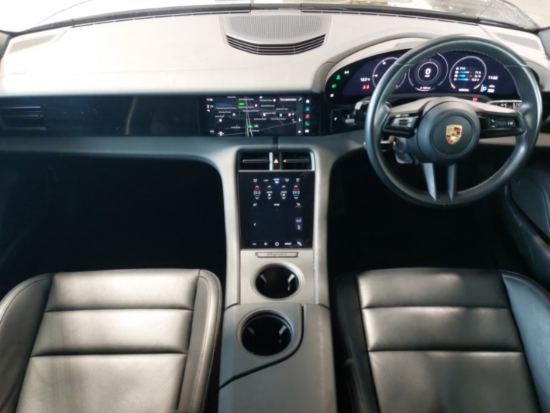 Used Porsche Taycan 2022 for sale - 77876012: Photo 2