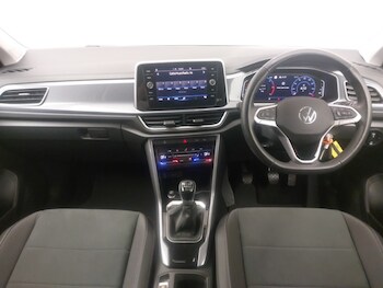 Used Volkswagen T-Roc 2023 for sale - 76171810: Photo 2