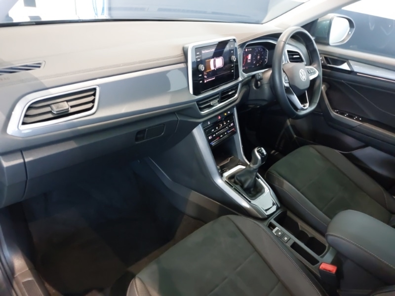 Used Volkswagen T-Roc 2023 for sale - 77731938: Photo 5