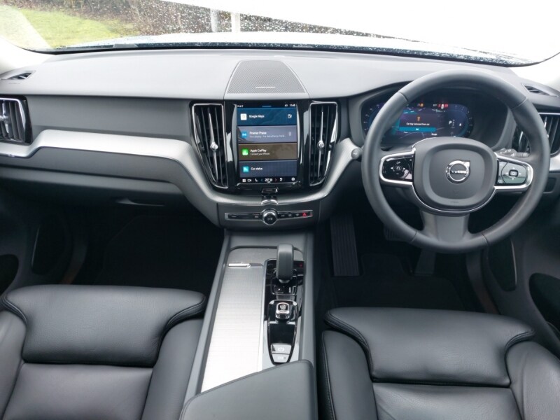 Used Volvo XC60 2023 for sale - 77955909: Photo 2