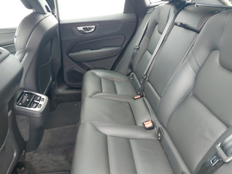 Used Volvo XC60 2023 for sale - 77955909: Photo 6