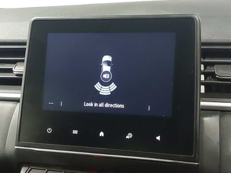 Used Renault Captur 2023 for sale - 77142264: Photo 10