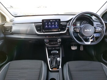 Used Kia Stonic 2024 for sale - 77912017: Photo